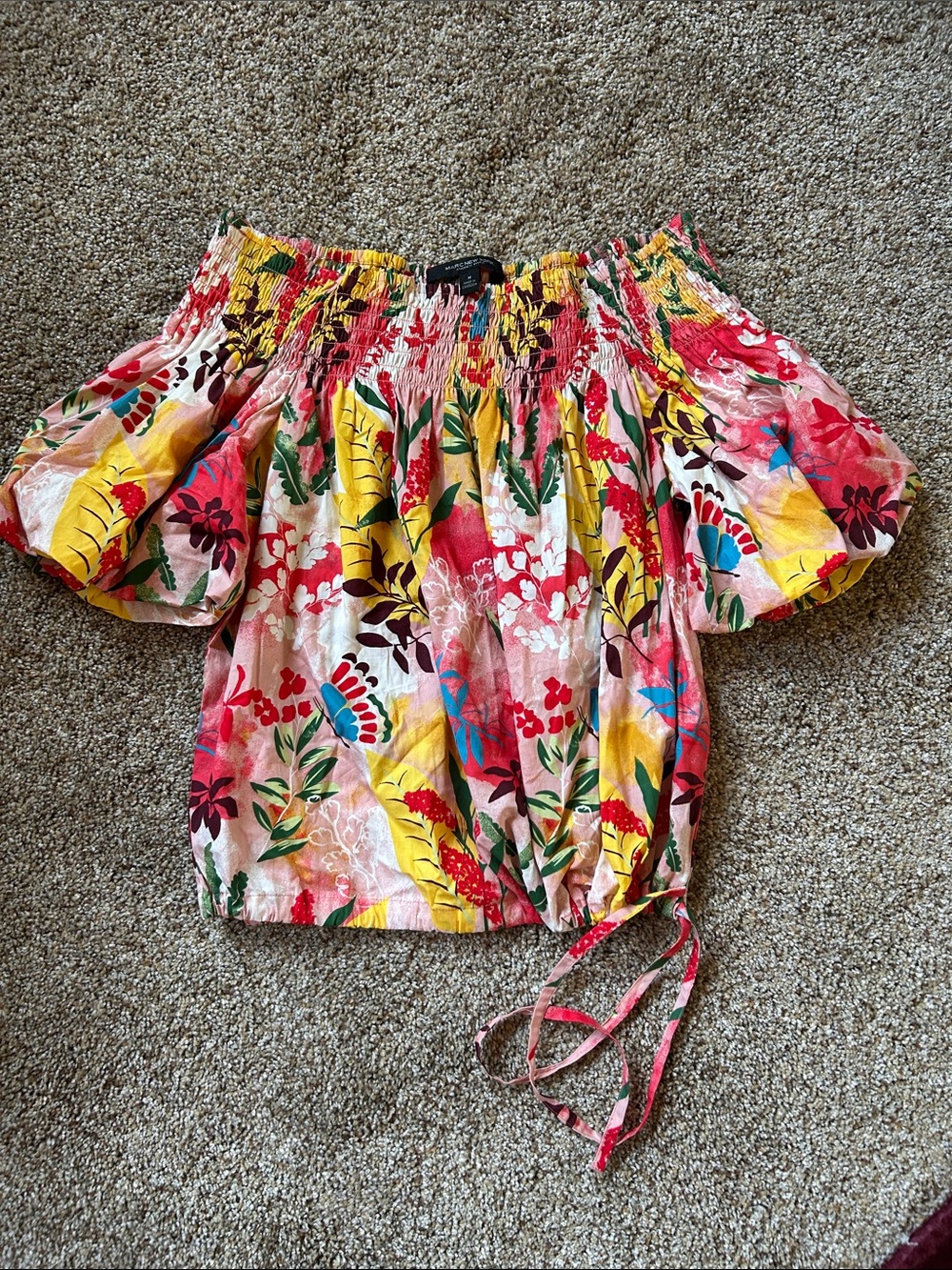 Marc New York Floral Off-Shoulder Tie-Hem Top in Pink and Yellow size M